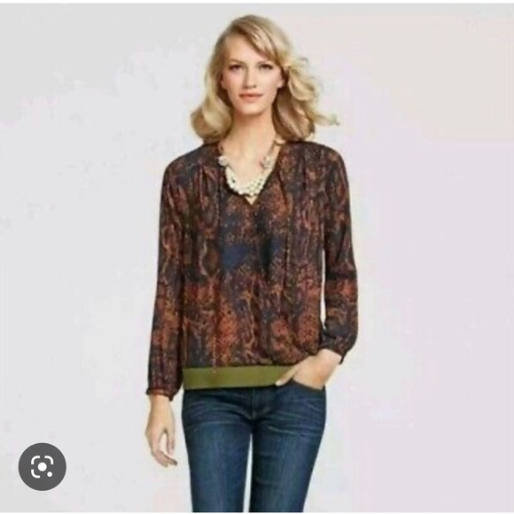Cabi Border Wrap Snake skin Print Blouse - Size XS - Picture 8 of 8
